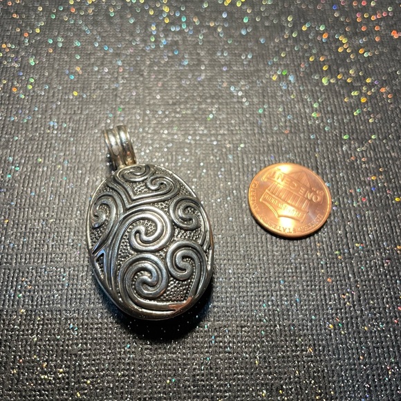 Silpada Designs Sterling Silver Locker *Retired/Unique!! - Picture 2 of 4